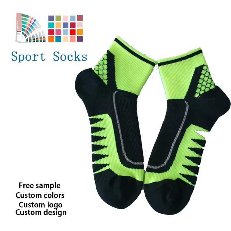 Kvalitatīvas, minimālisma stila, elegantas, elpojošas sporta zeķes